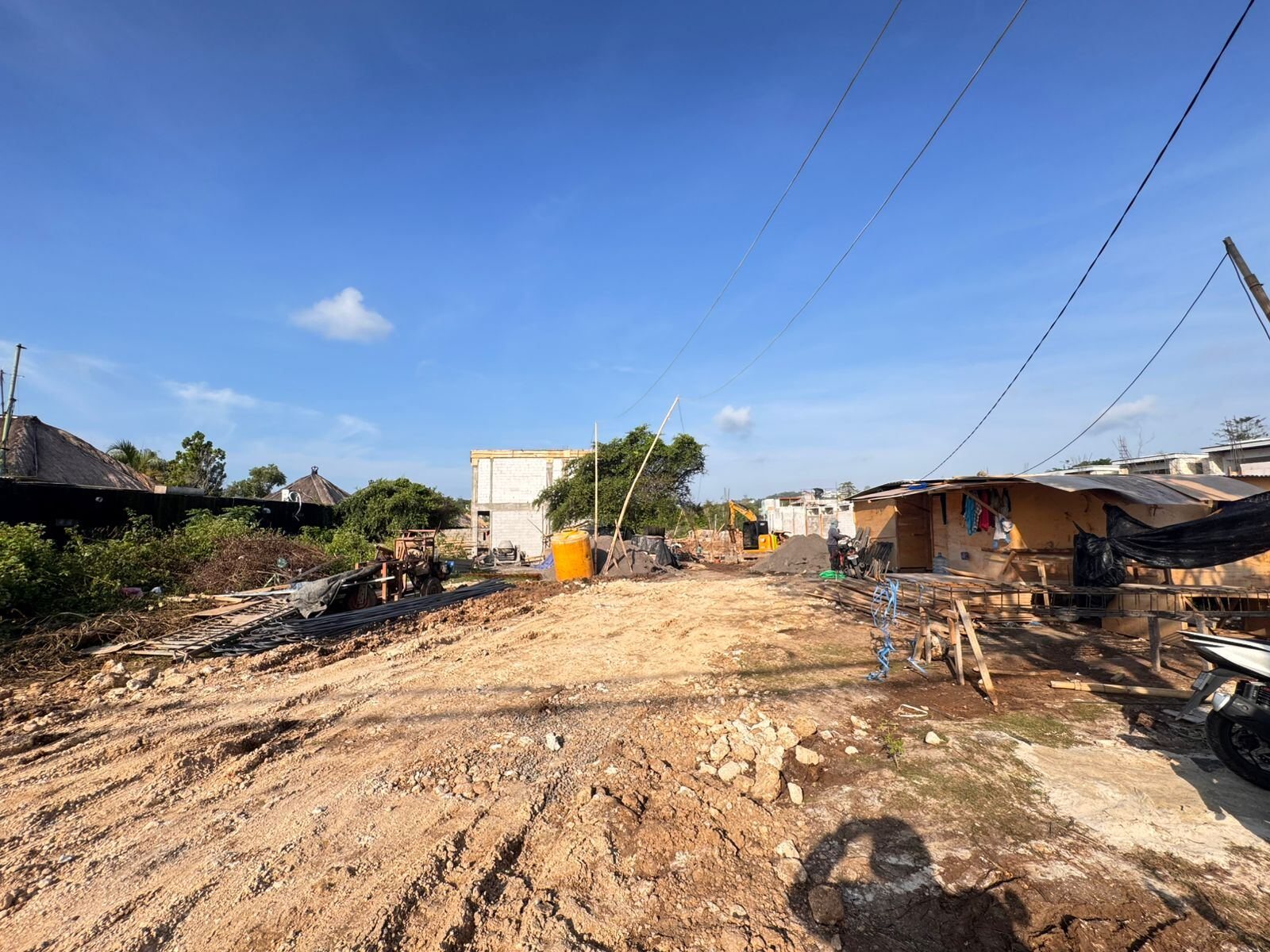 5.5 are plot of land, Balangan, the plot from the road