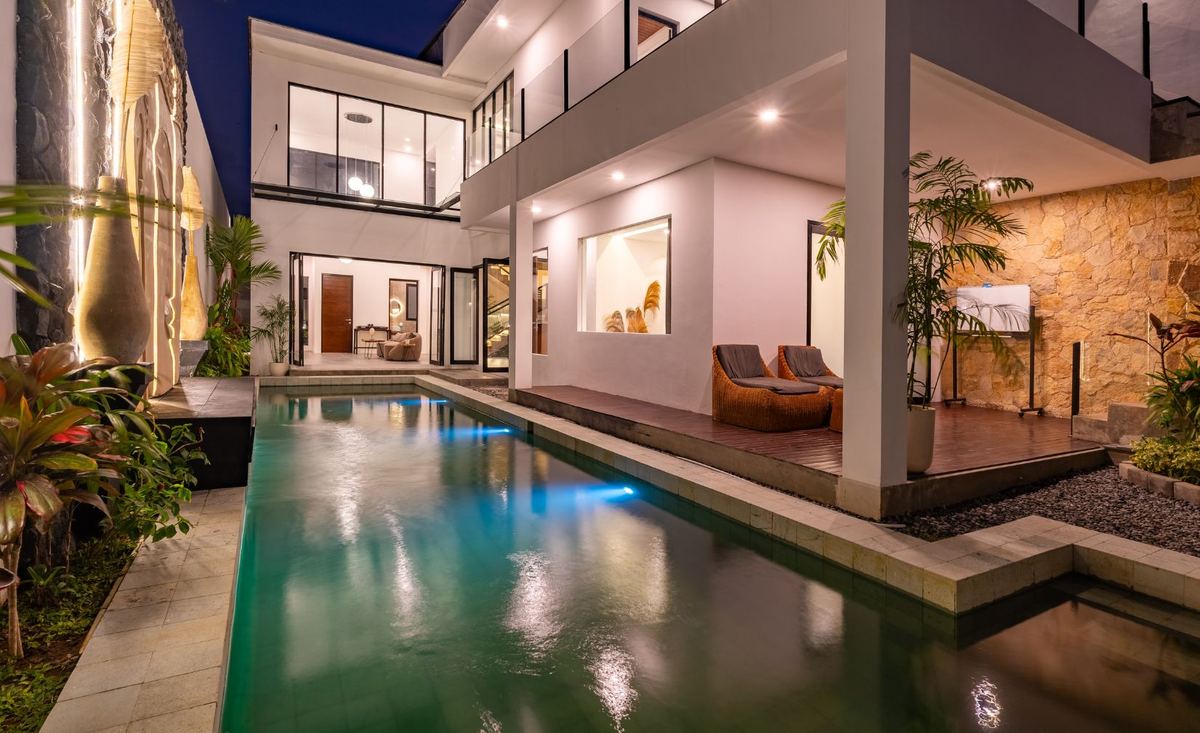 High ceiling 2 bed pool villa in Seseh, photo 1