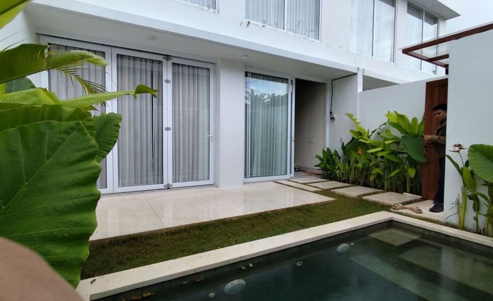 Beachside 1 bed loft villa in Pantai Lima