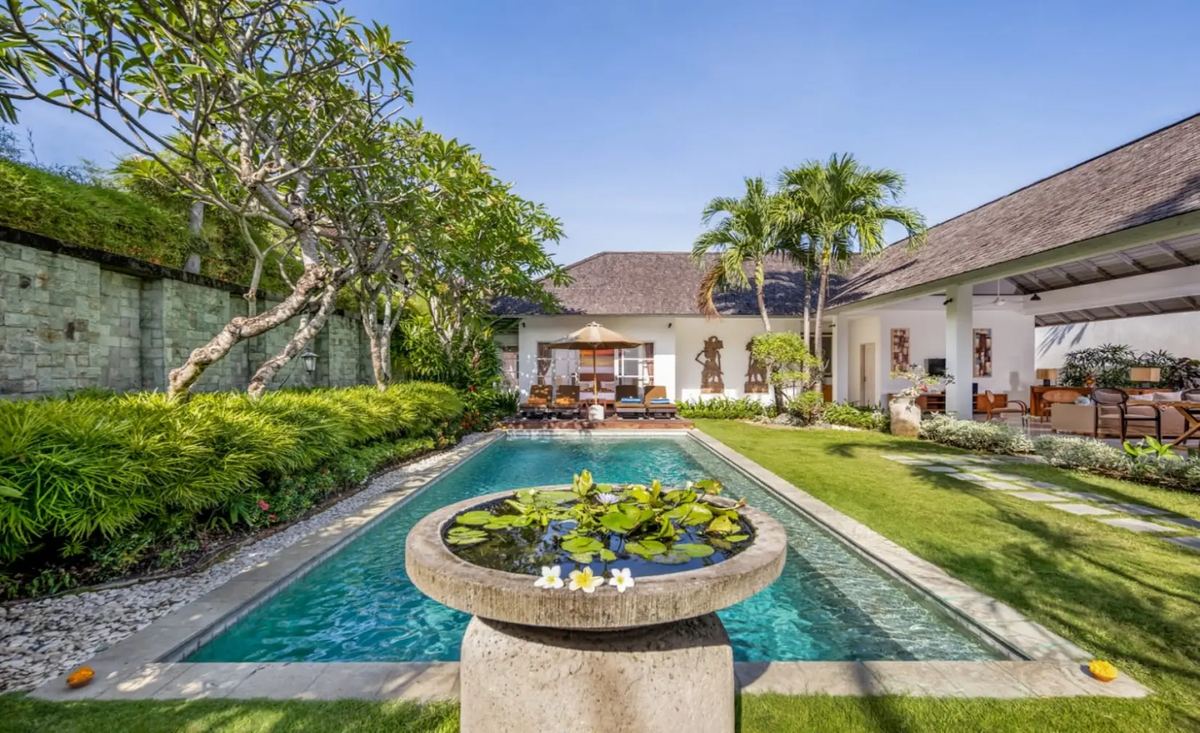 Garden 2 bed villa in Seminyak, photo 3