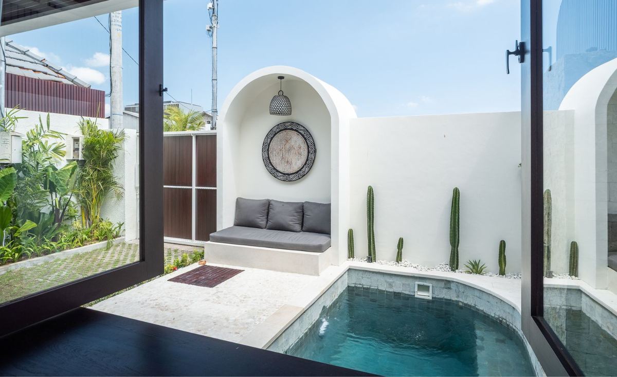 Modern tropical 1 bed villa in Cemagi, photo 1