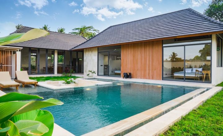 Rice field 2 bed pool villa in Ubud