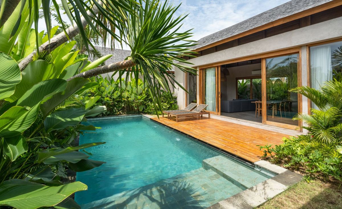 Timber 2 bed pool villa in Seseh, photo 3