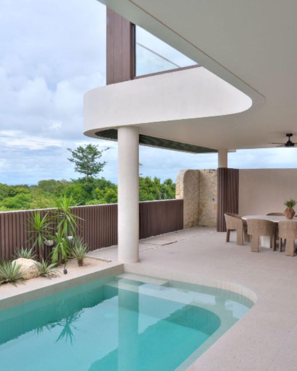 Clifftop 4 bed pool villa in Bingin, photo 1