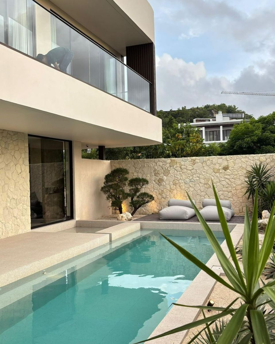 Clifftop 4 bed pool villa in Bingin, photo 2