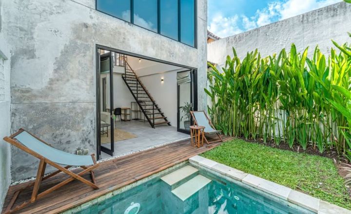 Double height 1 bed pool villa in Umalas