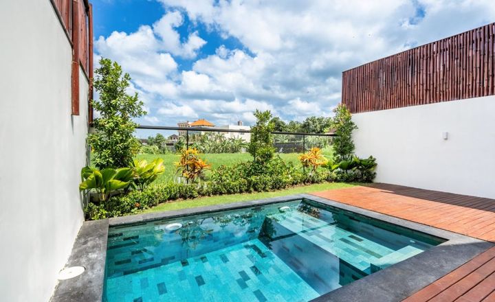 Rice field 2 bed pool villa in Padonan