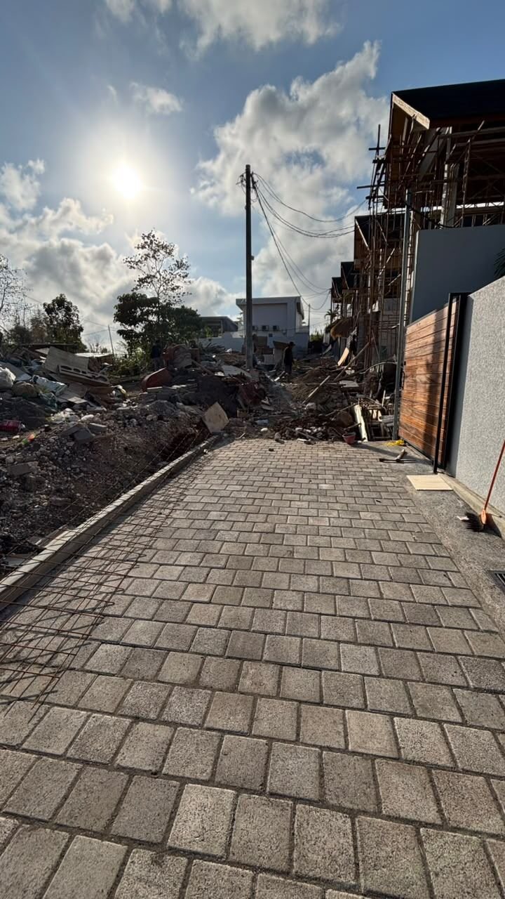 21 are plot of land, Bingin, the paved lane at the plot