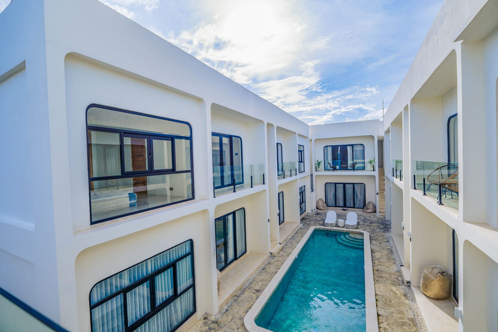 Compact 1 bed pool apartment in Canggu, photo 2