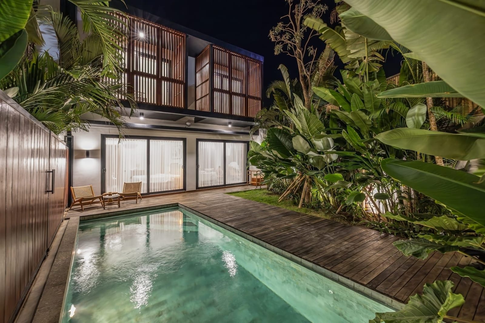 Teak furnished 3 bed rooftop villa in Batu Bolong, photo 1