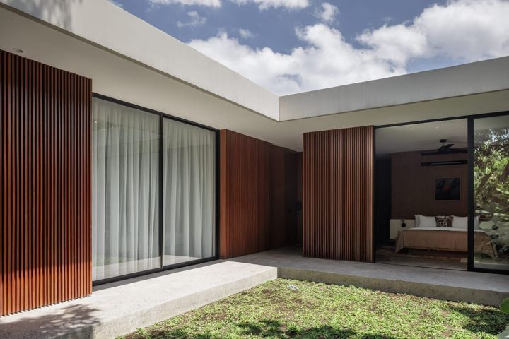 Mid century 2 bed freehold pool villa in Canggu