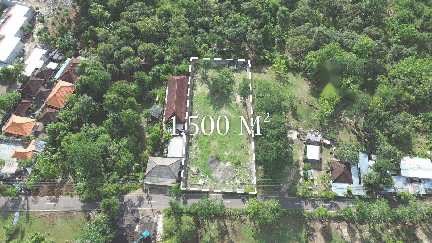 15 are plot of land, Balangan, the plot from above, outlined, with the Balangan road along its front