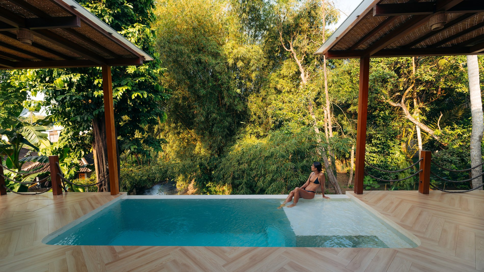 LOKU, a villa deck and private pool
