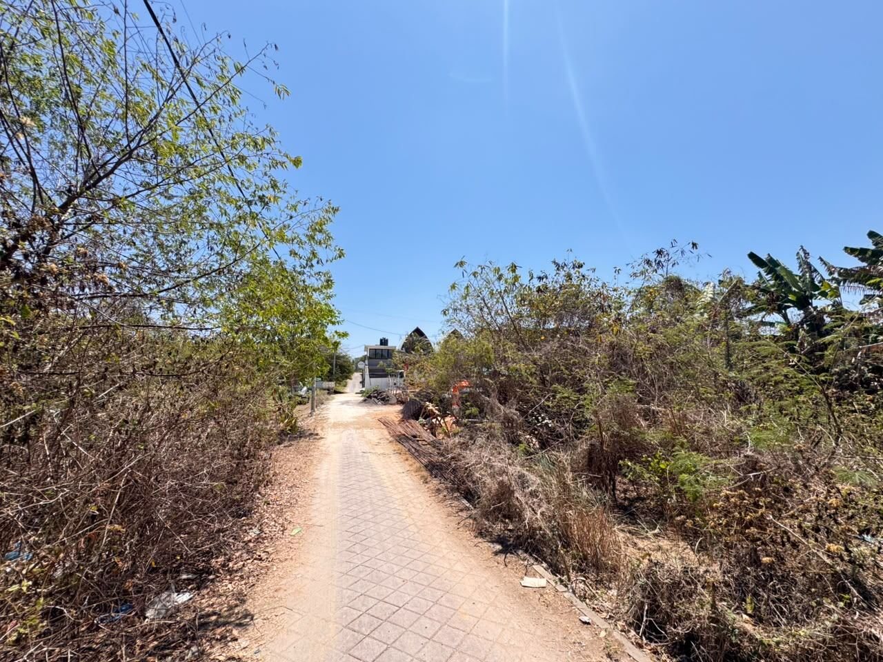 3.7 are plot of land, Nyang Nyang, the second lane at the plot