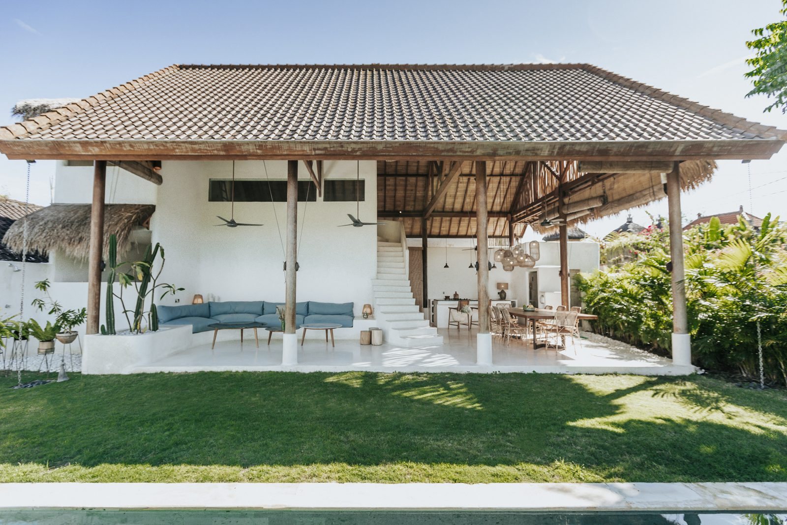 4 bed villa, Seseh, the villa, lawn and main pool