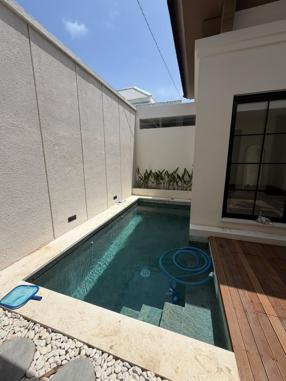 2 bed pool villa, Ungasan, The pool and the timber deck